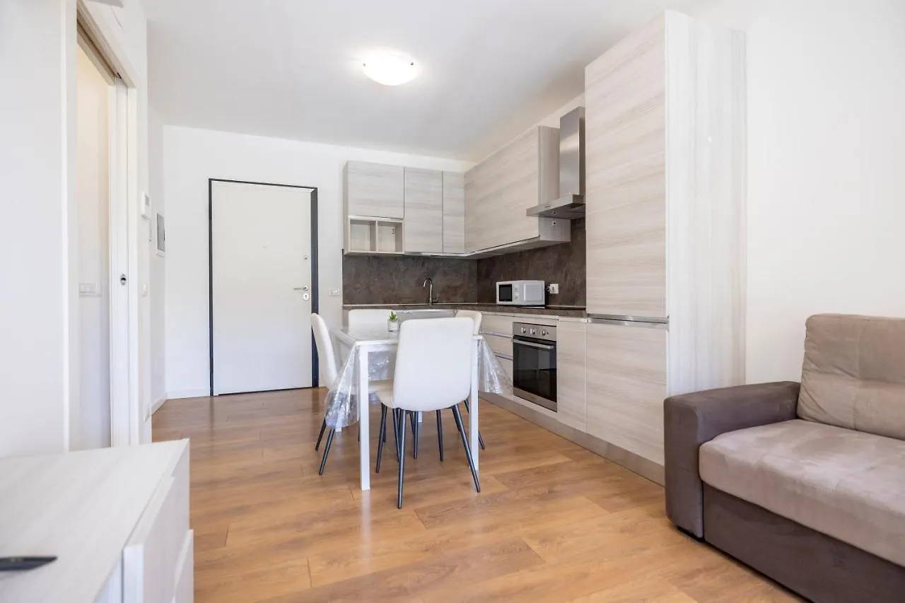 Apartment Comfort House In Centro + Box Clusone Italy